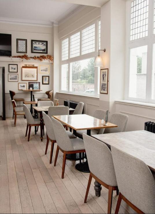Anglesey Hotel กอสปอร์ต ภายนอก รูปภาพ